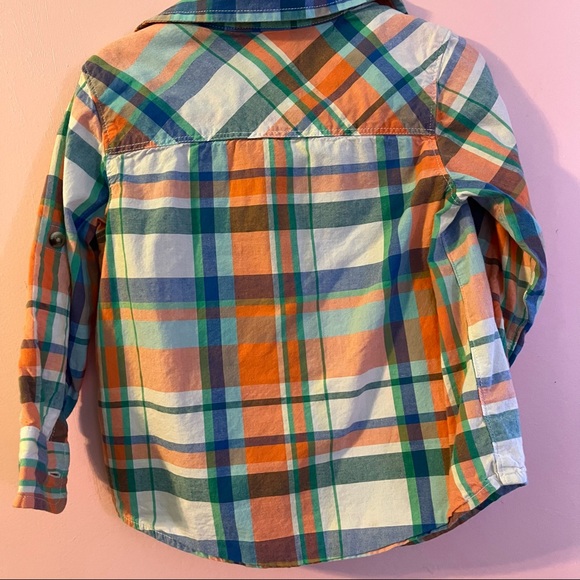 Plaid button down shirt . Perfect for layering . - Picture 2 of 3